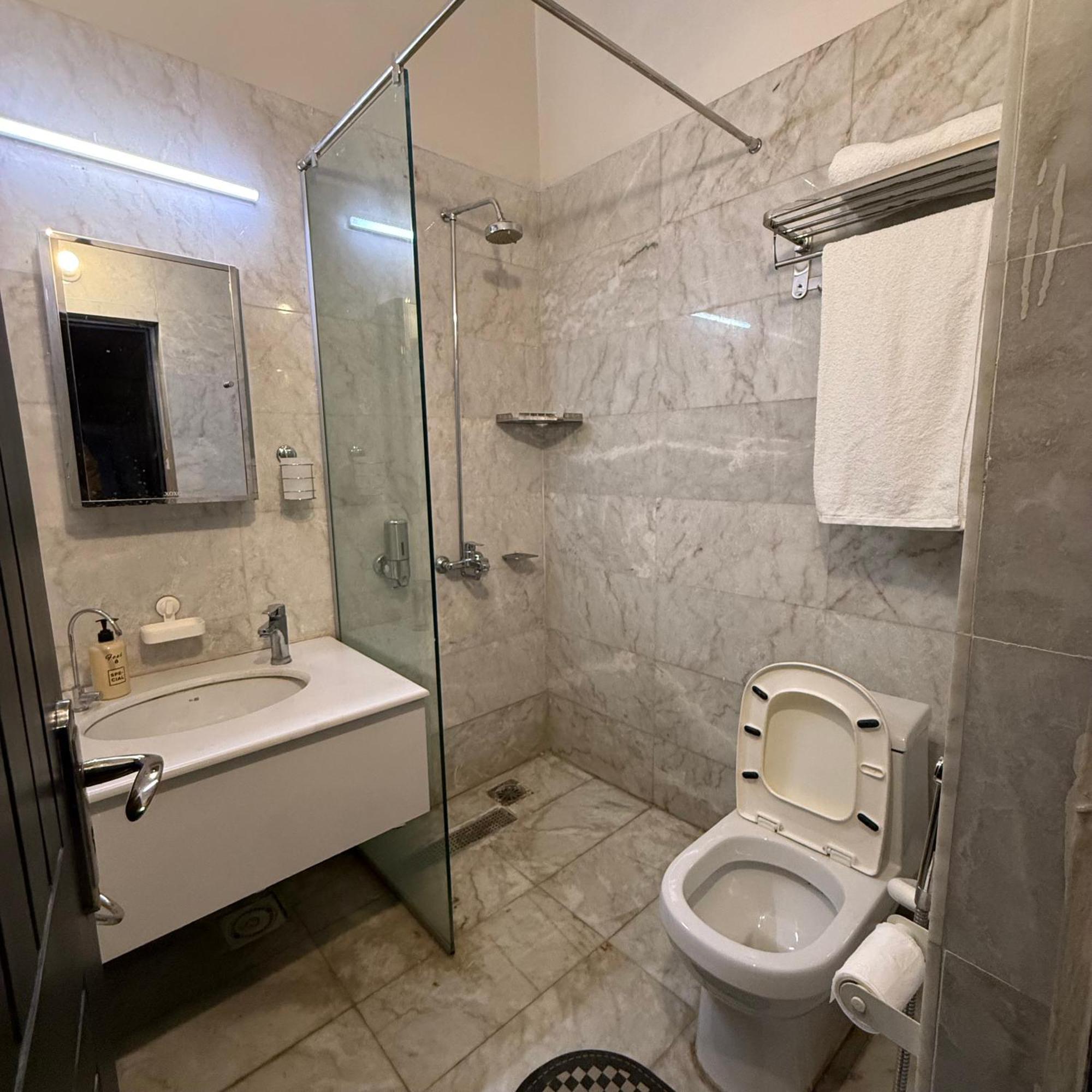 Greenlux Residency Равалпинди Экстерьер фото